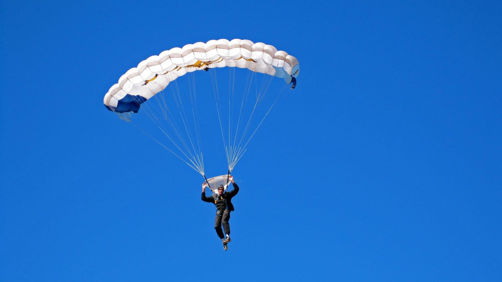中国青少年篮球教练培训班再升级，提升执教水平，青少年篮球教练薪资
